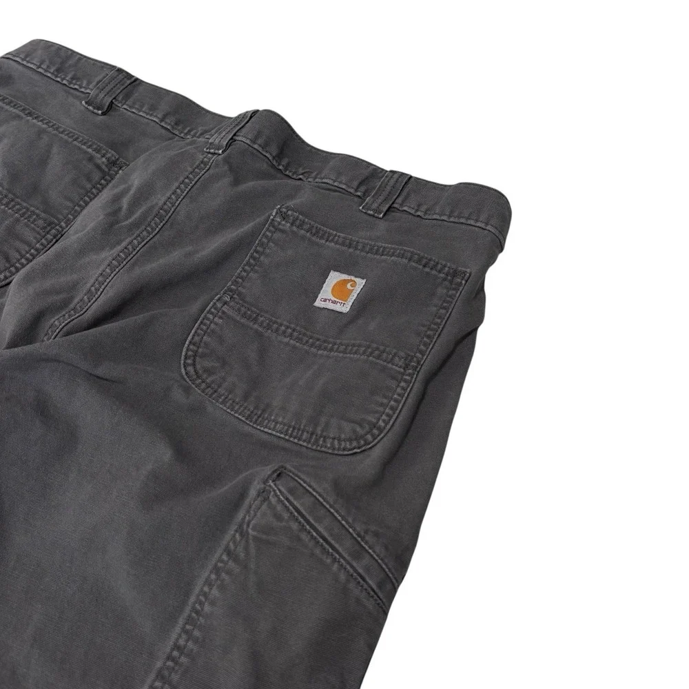 Carhartt relaxed fit